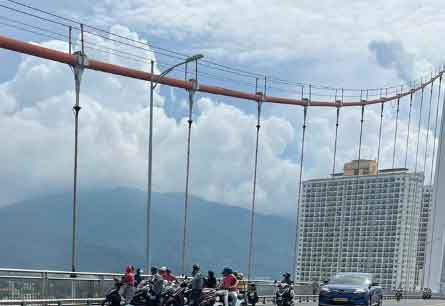 Hot!! Đà Nẵng – tại cầu Thuận Phước có người nhảy cầu và không qua khỏi